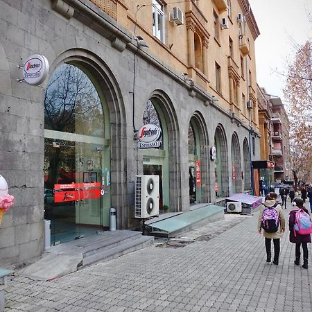 Abovyan 36 Apt & Tour Erevan Exterior foto