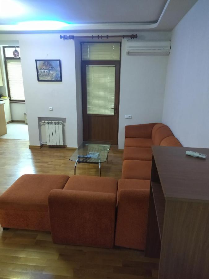 Abovyan 36 Apt & Tour Erevan Exterior foto