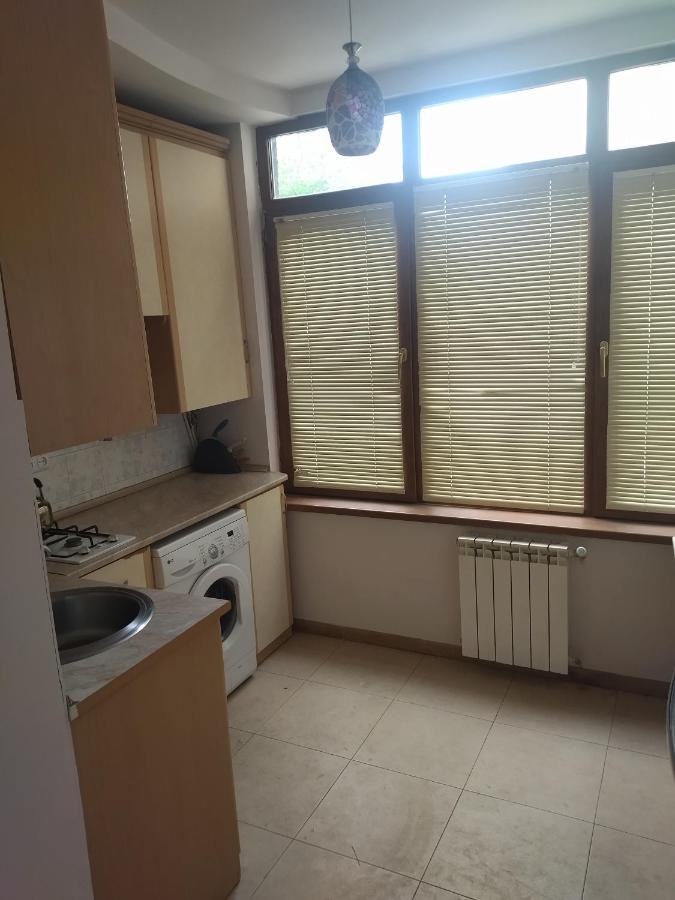 Abovyan 36 Apt & Tour Erevan Exterior foto
