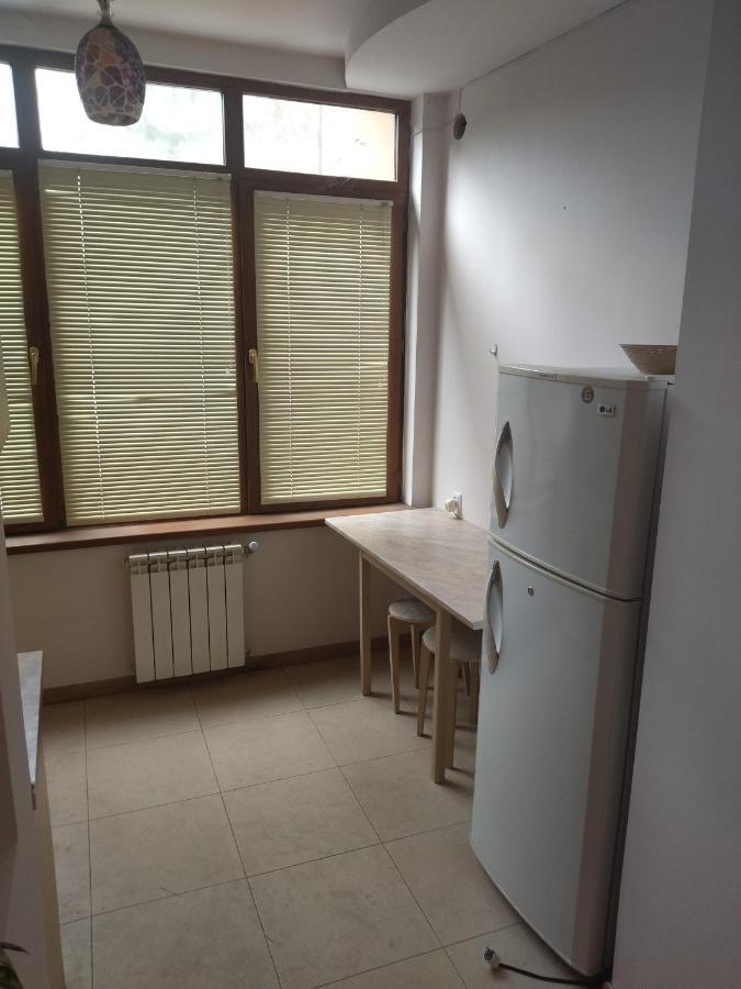 Abovyan 36 Apt & Tour Erevan Exterior foto